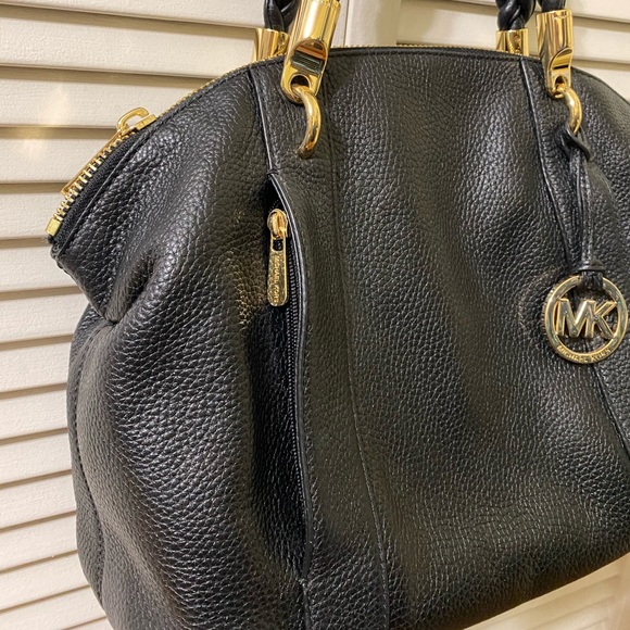 Michael Kors satchel with braided straps - Picture 4 of 8